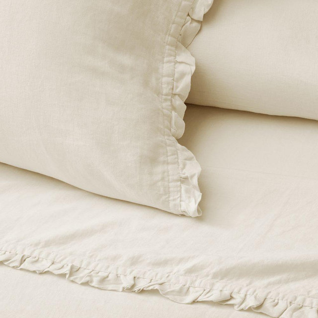 European Flax Linen Ruffle Sheet Set, King, Alabaster
