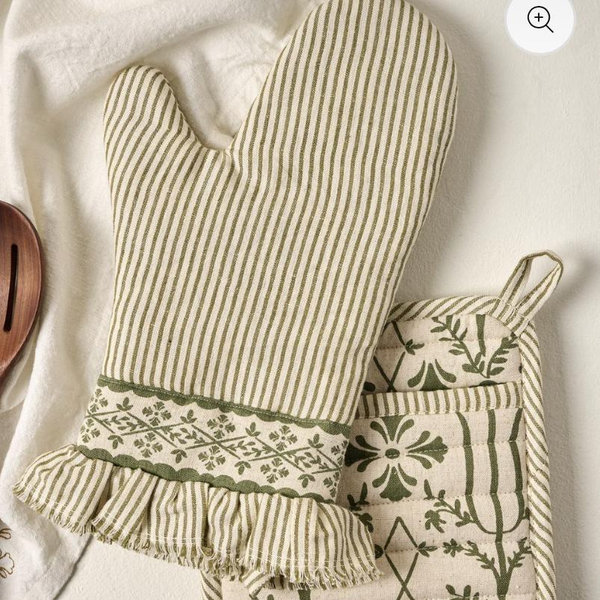 Magnolia Olive Pin Stripe Oven Mitt + Pot Holder Set