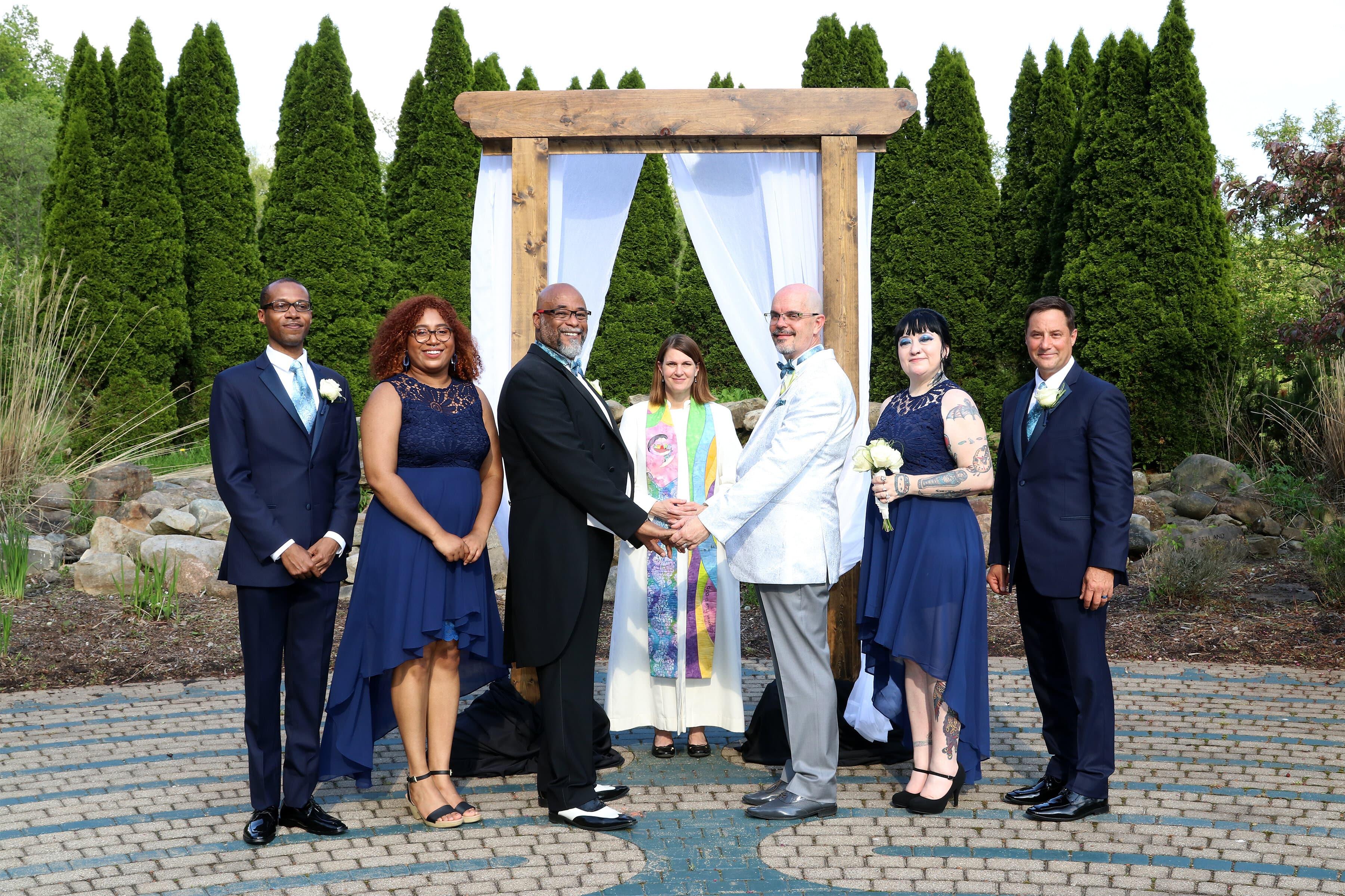 The Wedding Website of David deBardelaben-Phillips and Bentley deBardelaben-Phillips