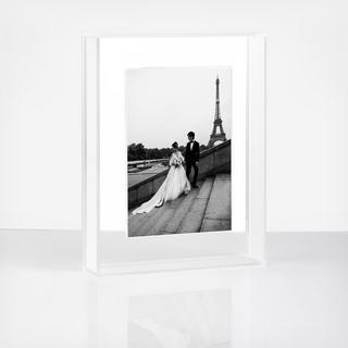 Frost Float Frame with Magnetic Photo Holder