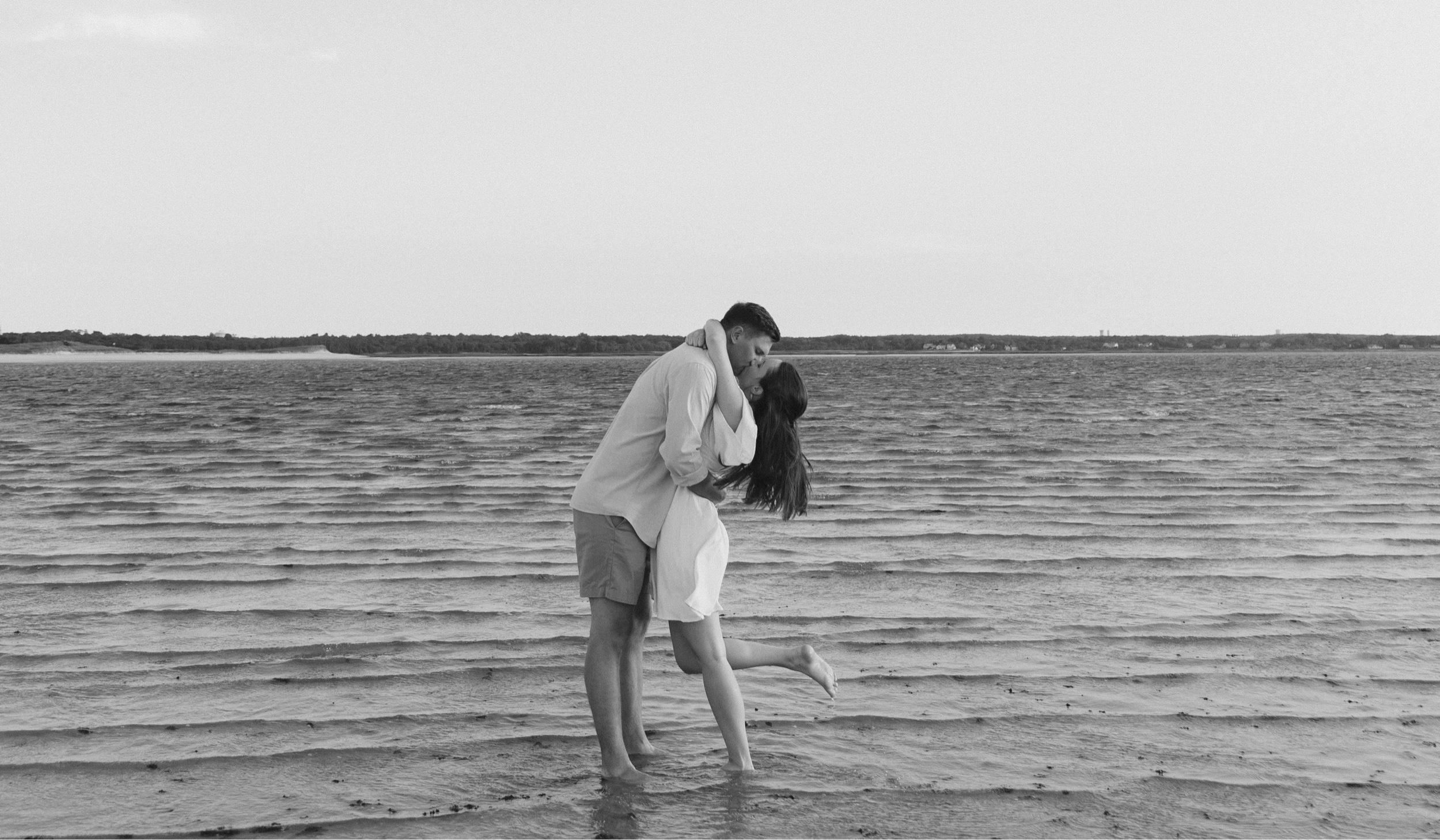 The Wedding Website of Jennie Sullivan and Hunter Daniels