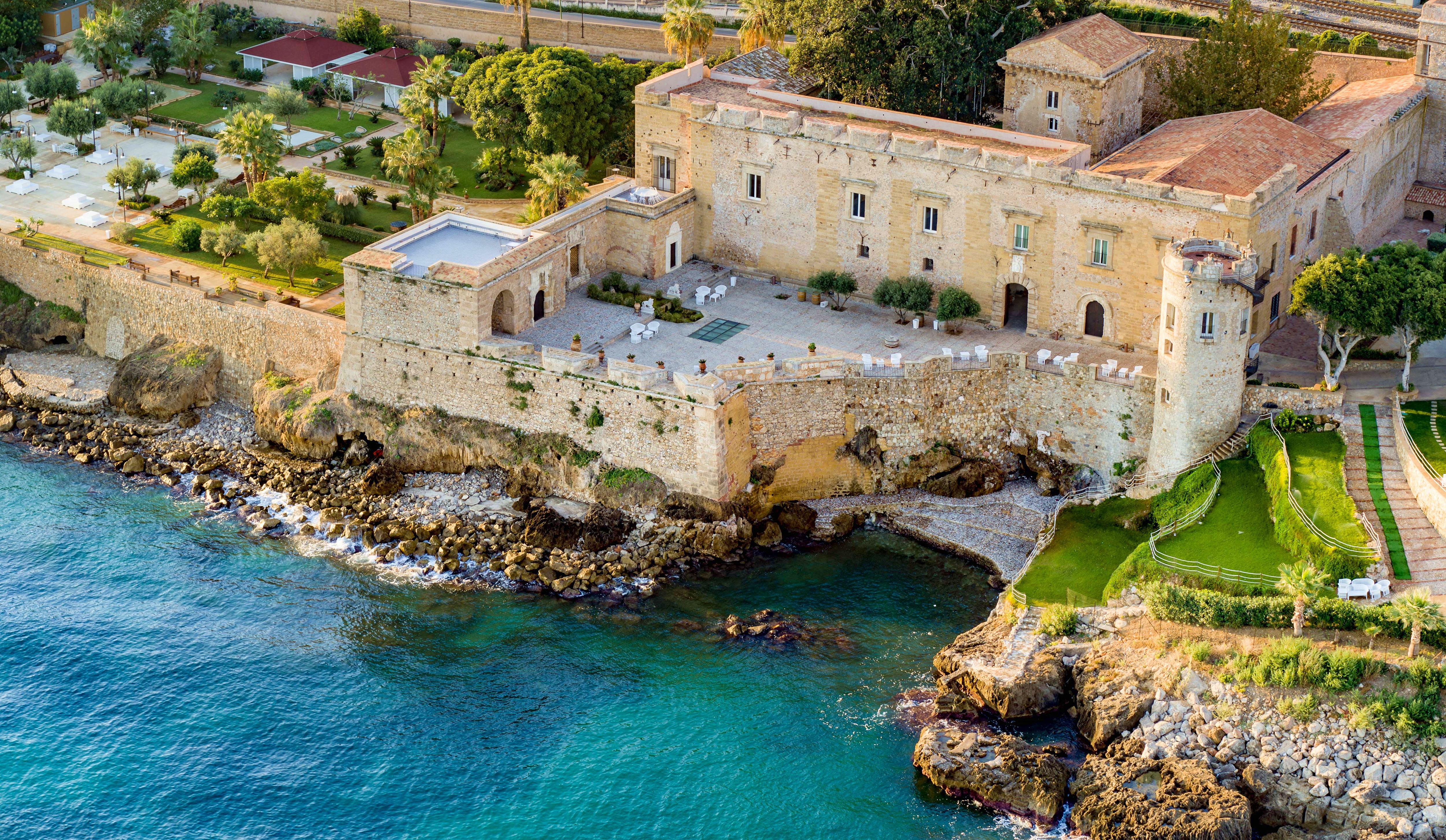 The Wedding Website of Victoria Ognibene and Massimiliano Putzolu