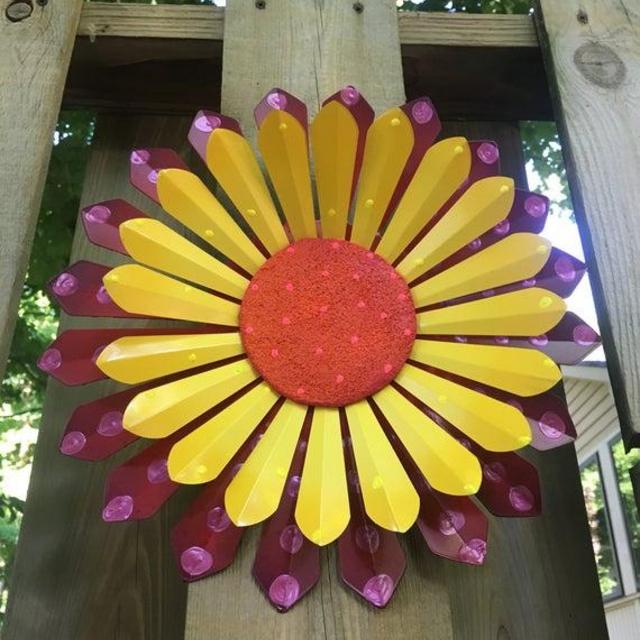 Metal wall Flowers Garden Wall Art/ Fence Flowers/ Outdoor Metal Flower wall decor,Nursery Wall Decor/ Metal Flowers 13.5 x 13.5 inches wide