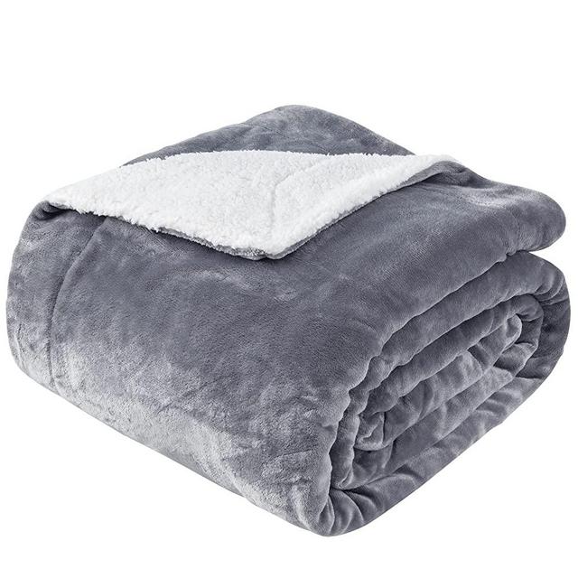 BEDELITE Sherpa Fleece Throw Blankets Twin Size- 480GSM Thick Warm Winter Blankets, Super Soft Fuzzy Fluffy Cozy Blankets for Couch, Bed, Sofa(60" X 80", Grey)