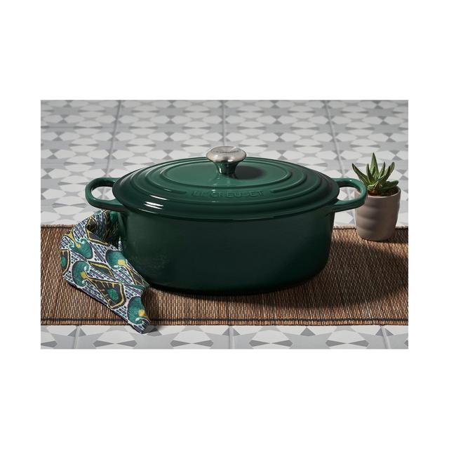 Le Creuset 6.75-Qt. Signature Enameled Cast Iron Oval Dutch Oven
