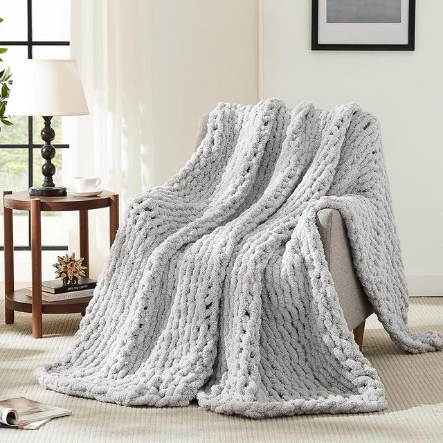 L'AGRATY Chunky Knit Blanket Throw - Soft Chunky Throw Blanket 50''x60'': 100% Hand Kintted Chenile Crochet Throw Blanket for Couch - Large Cable Knit Chunky Blanket for Home Decor(Grey)