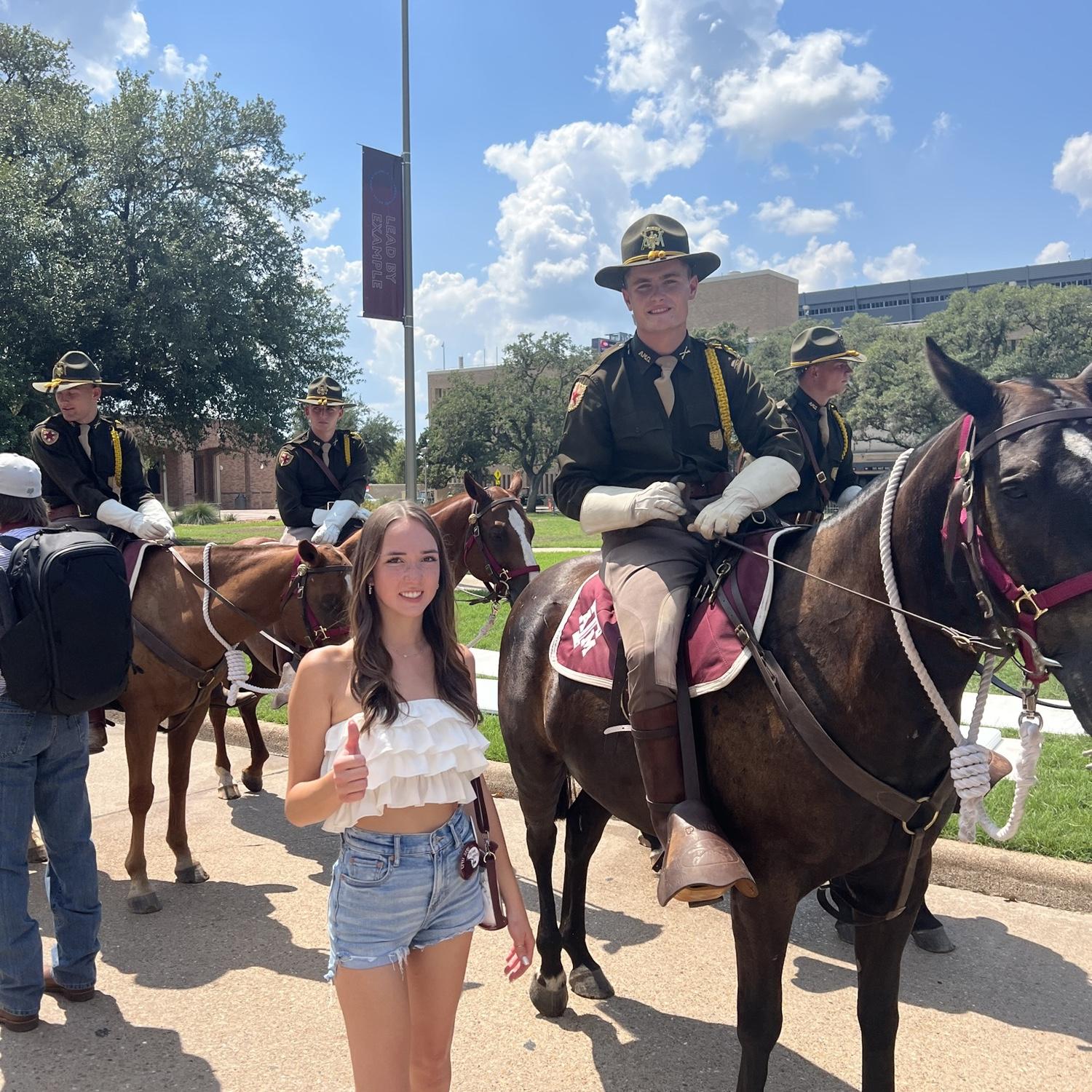 Visiting Mac while he's riding in for Parsons Mounted Cavalry!