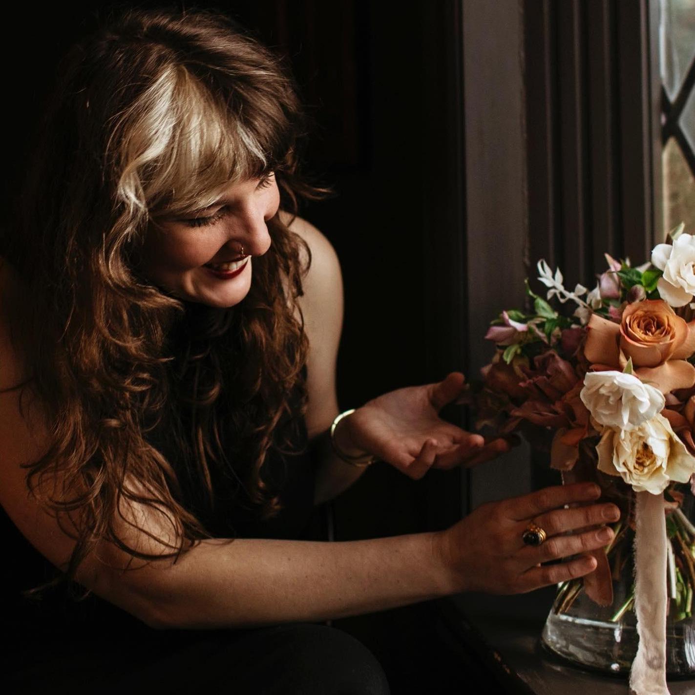 Floral designer, Bethany, with Golden Wild Florals!