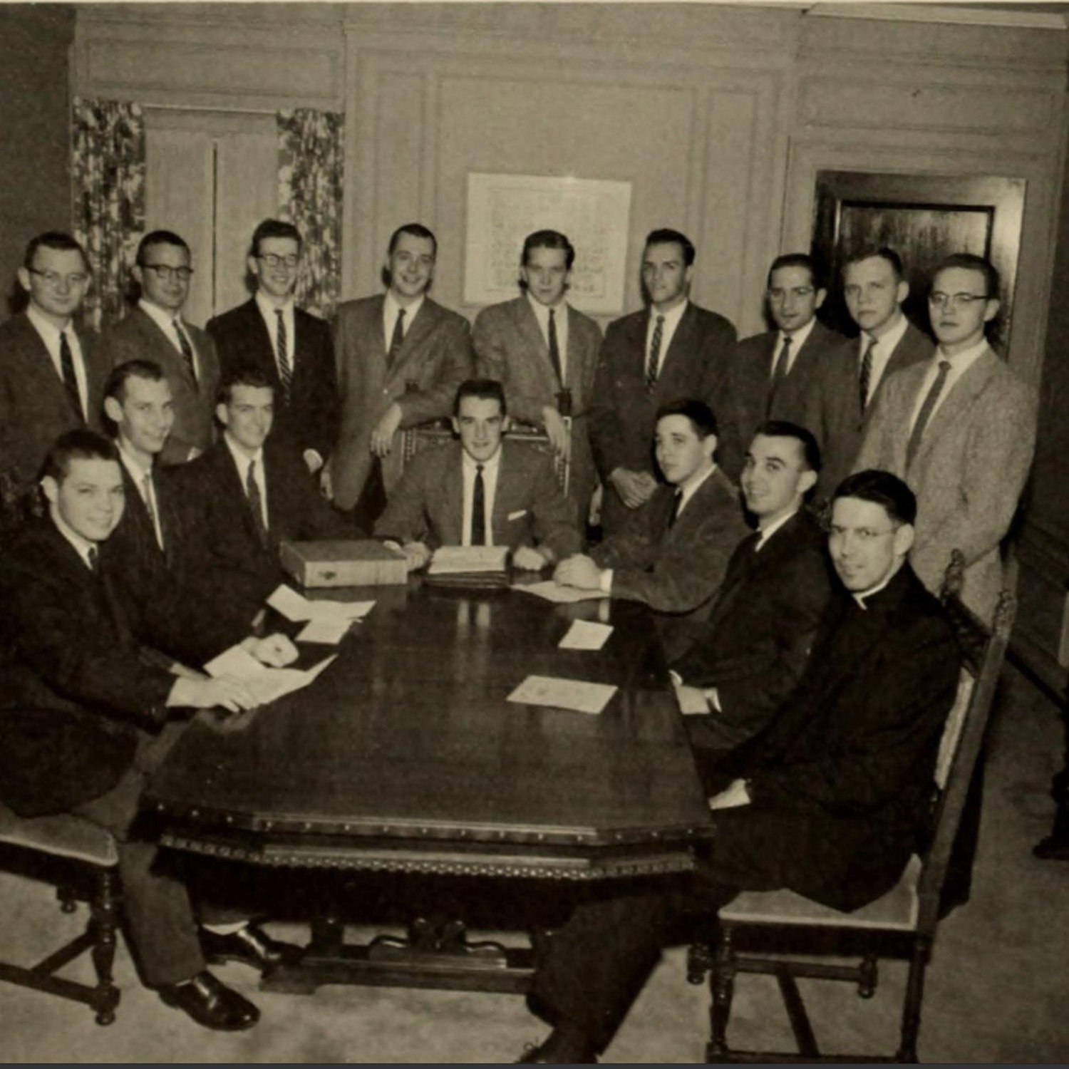 Fraternity brothers - 547 Dining Room
