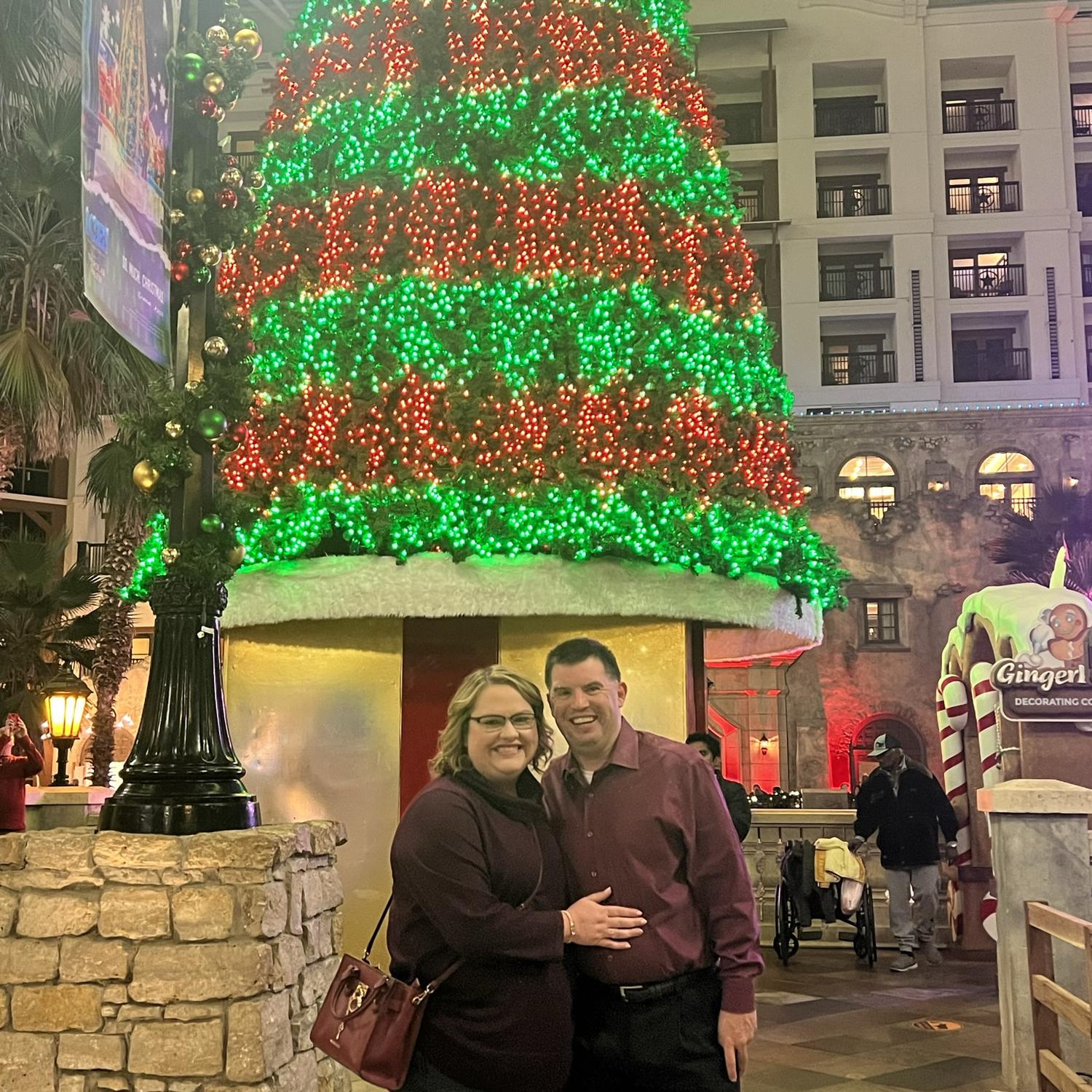 Our first date with the beautiful Gaylord Christmas tree!