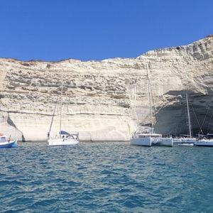 Honeymoon - Catermaran Tour in Milos