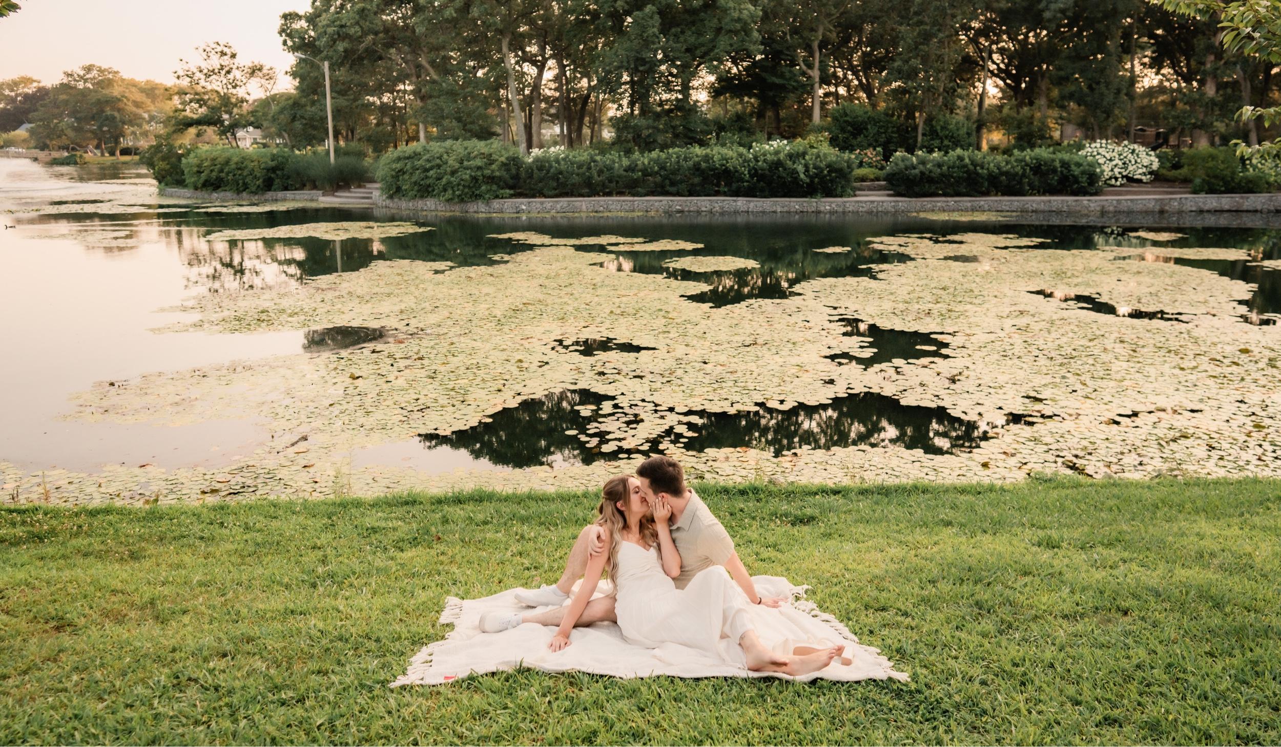 The Wedding Website of Abby Reifenheiser and Andrew Aweeky