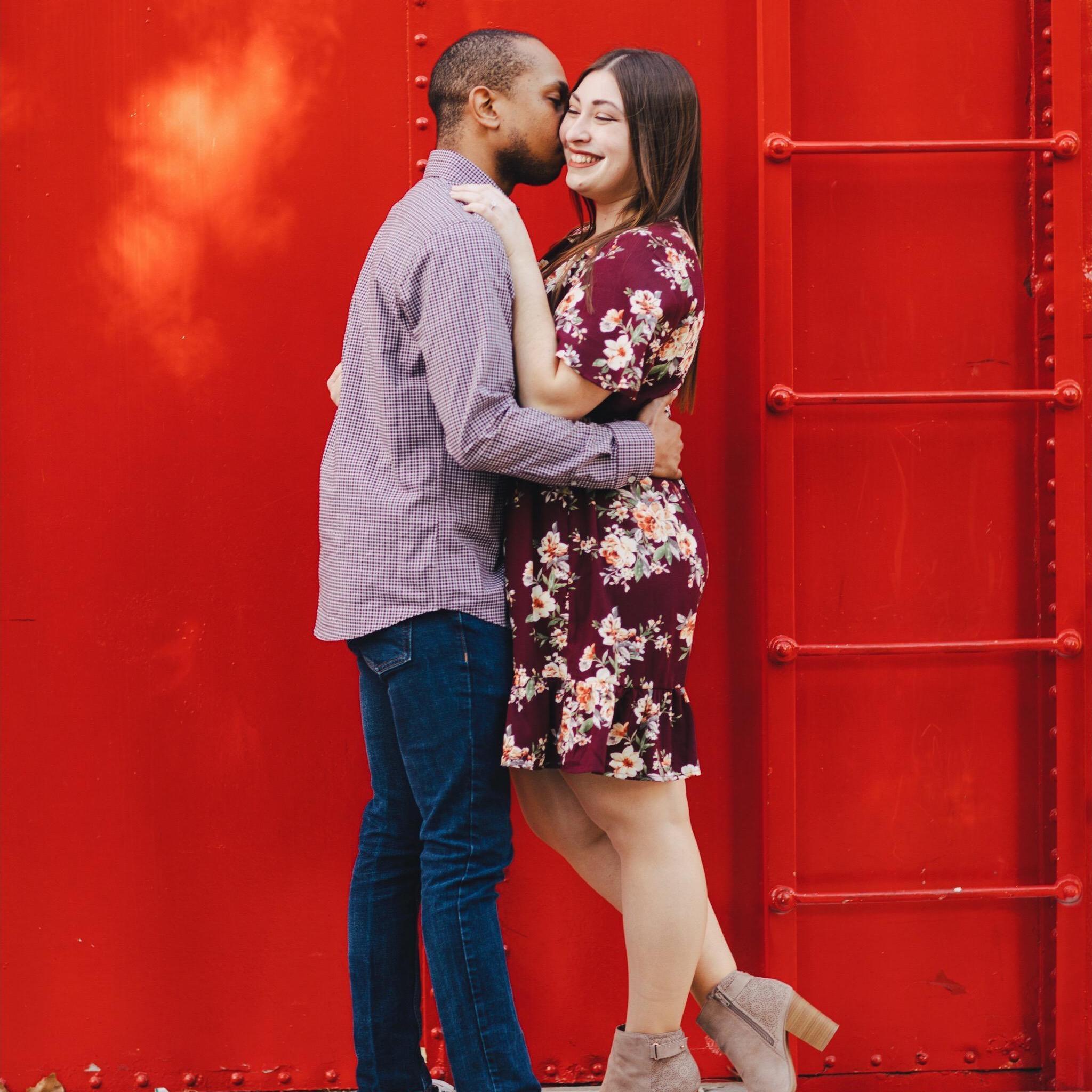 ENGAGEMENT PHOTOS - ROBBIE SNYDER PHOTOGRAPHY