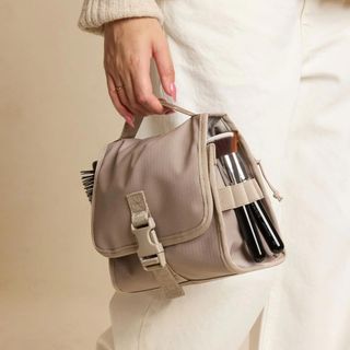 Terra Hanging Toiletry Bag