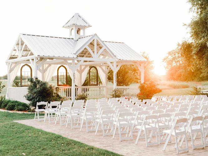 The Wedding Website of Brandi Fleming and Fernando Juarez