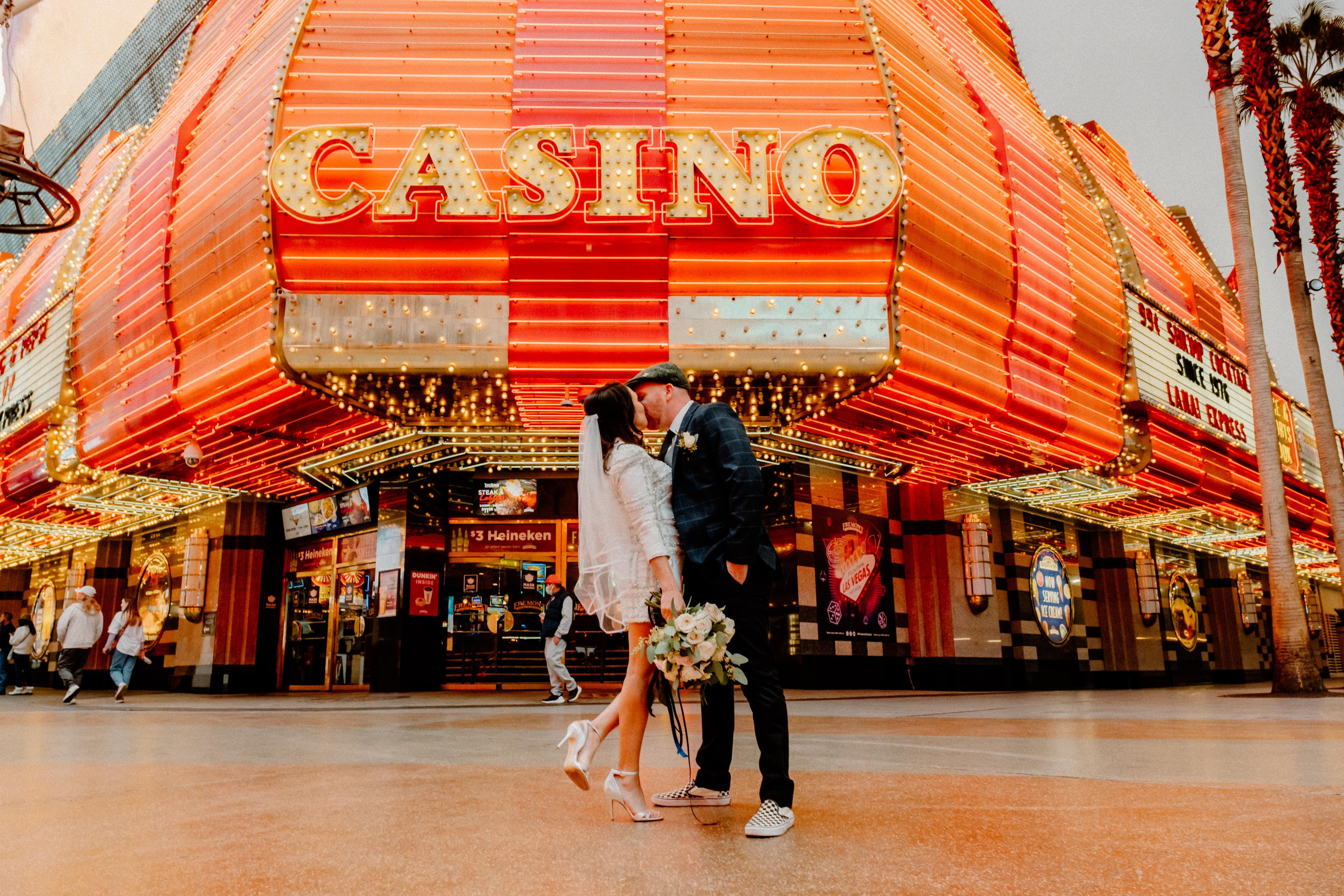 The Wedding Website of Erica Palmisano and Sean Moloney