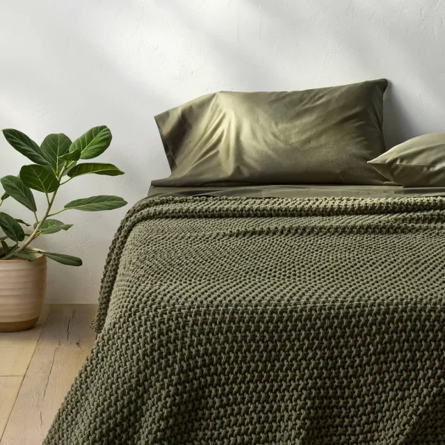 King Chunky Knit Blanket Olive Green - Casaluna™