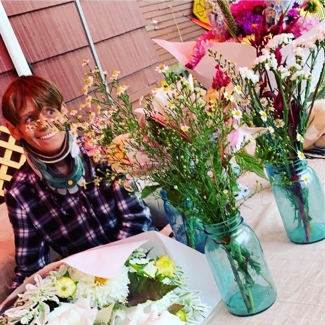 Robin's mom, Lyn, prepared all of our wedding flowers.