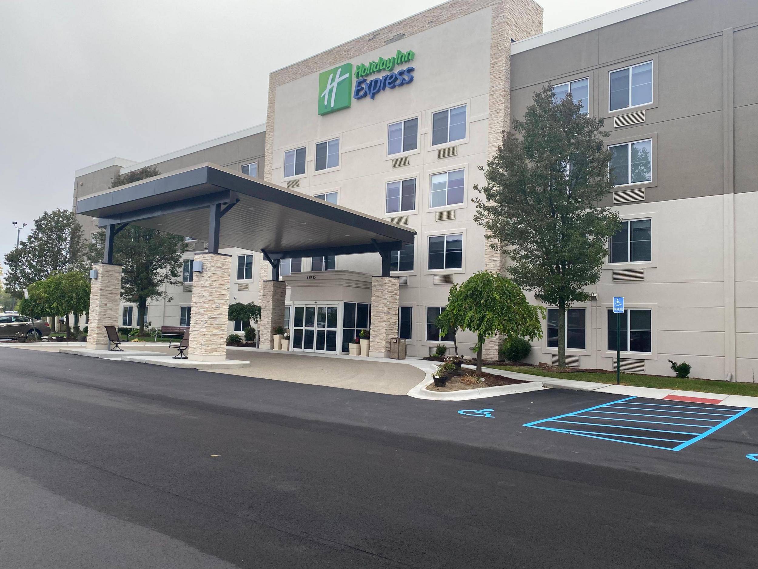 The Wedding Website of Anna Dombrowski and Joseph Freeman