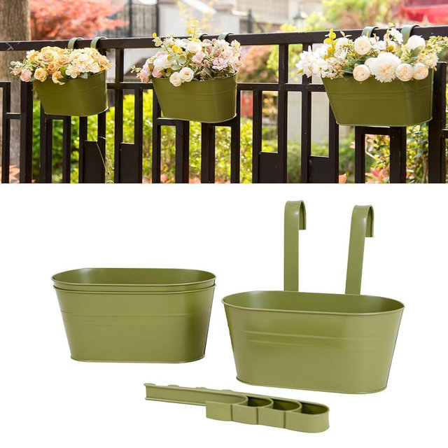 pansparade 3 Pack Metal Hanging Flower Pots for Railing Fence，Outdoor Balcony Rail Planter with Detachable Hooks Drainage Holes for Deck Garden Home Decor Green