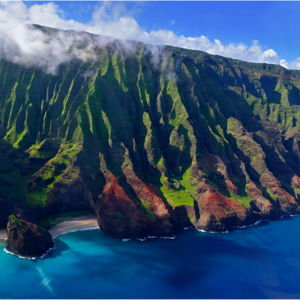 Boat tour of the Na Pali Coast with Lunch!
