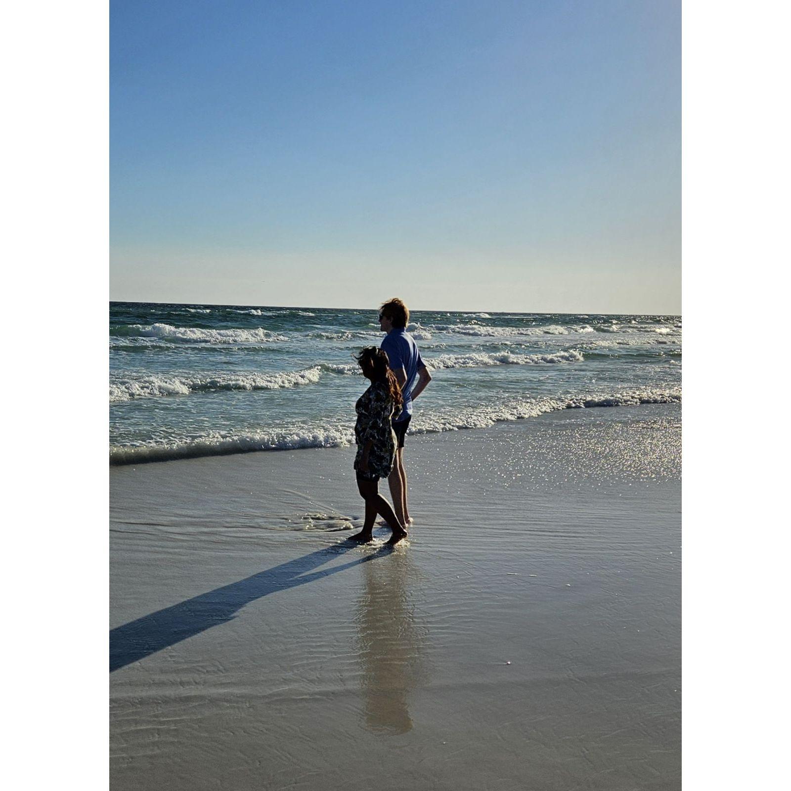 Perfect beach moment caught by Natalie!