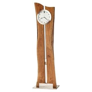 Howard Miller Otto Transitional Live Edge Grandfather Clock Style Standing Clock with Pendulum and Movements, Reloj de Piso