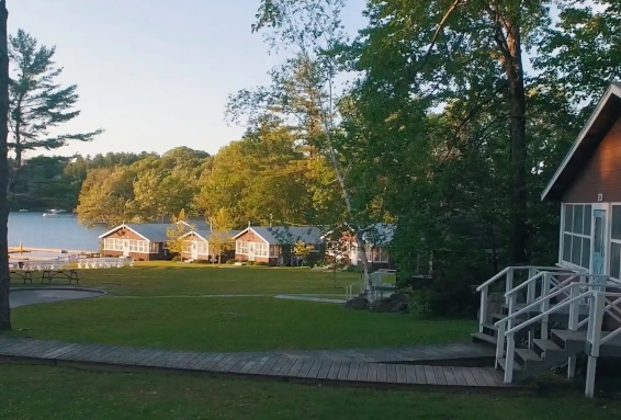 The Wedding Website of Chelsea Morrill and Svenn Jacobson