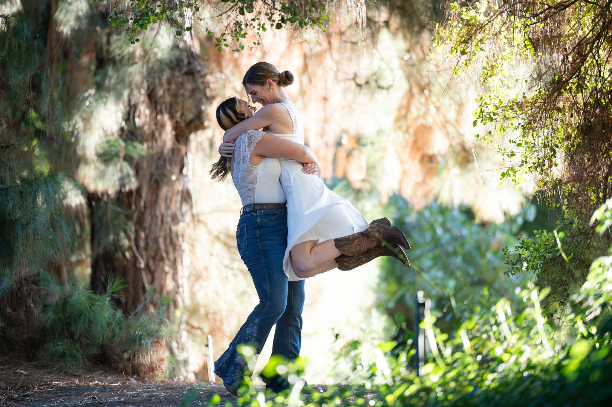 The Wedding Website of Grace Marcus and Morgan Woolley