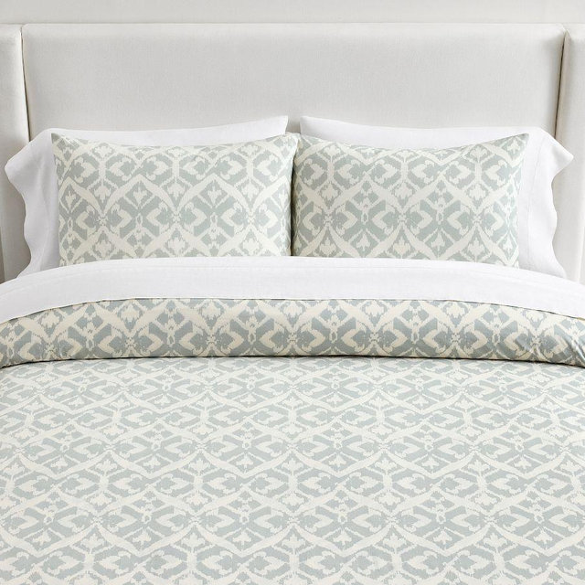 Laguna Ikat Duvet Cover, Sea Glass, King/Cal. King