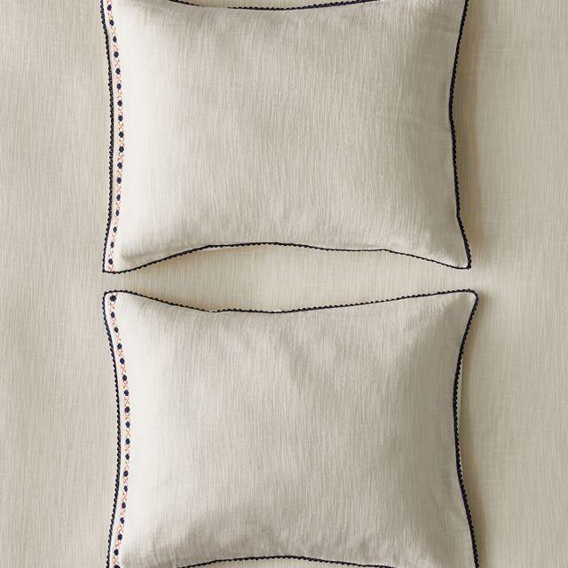 XOXO Cozy Slub Embroidered Sham Set