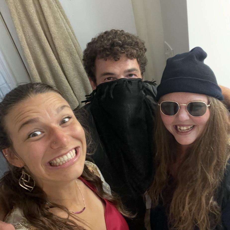 Meet the spy, the thief and the princess! 
Outreach reveal// scavenger hunt for our YAIT crew with one of my best friend Bri!