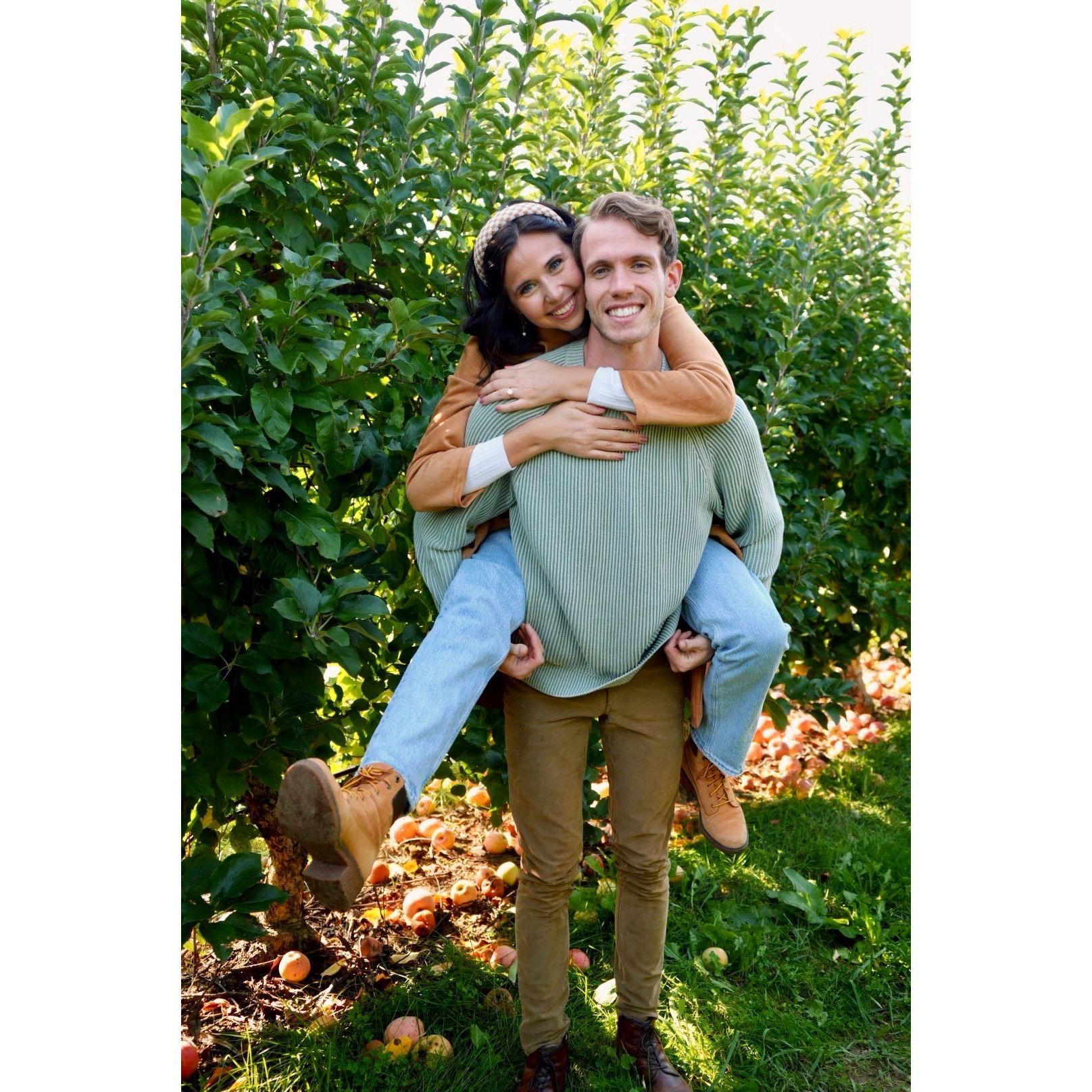 October 2024 - Engagement photos/apple picking