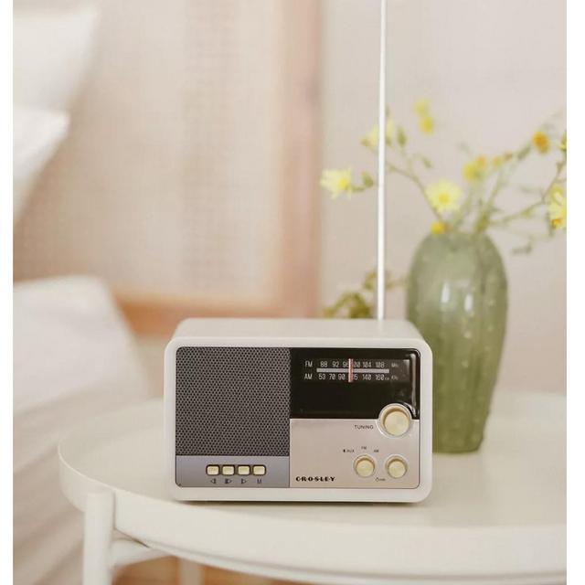 White Bluetooth Speaker