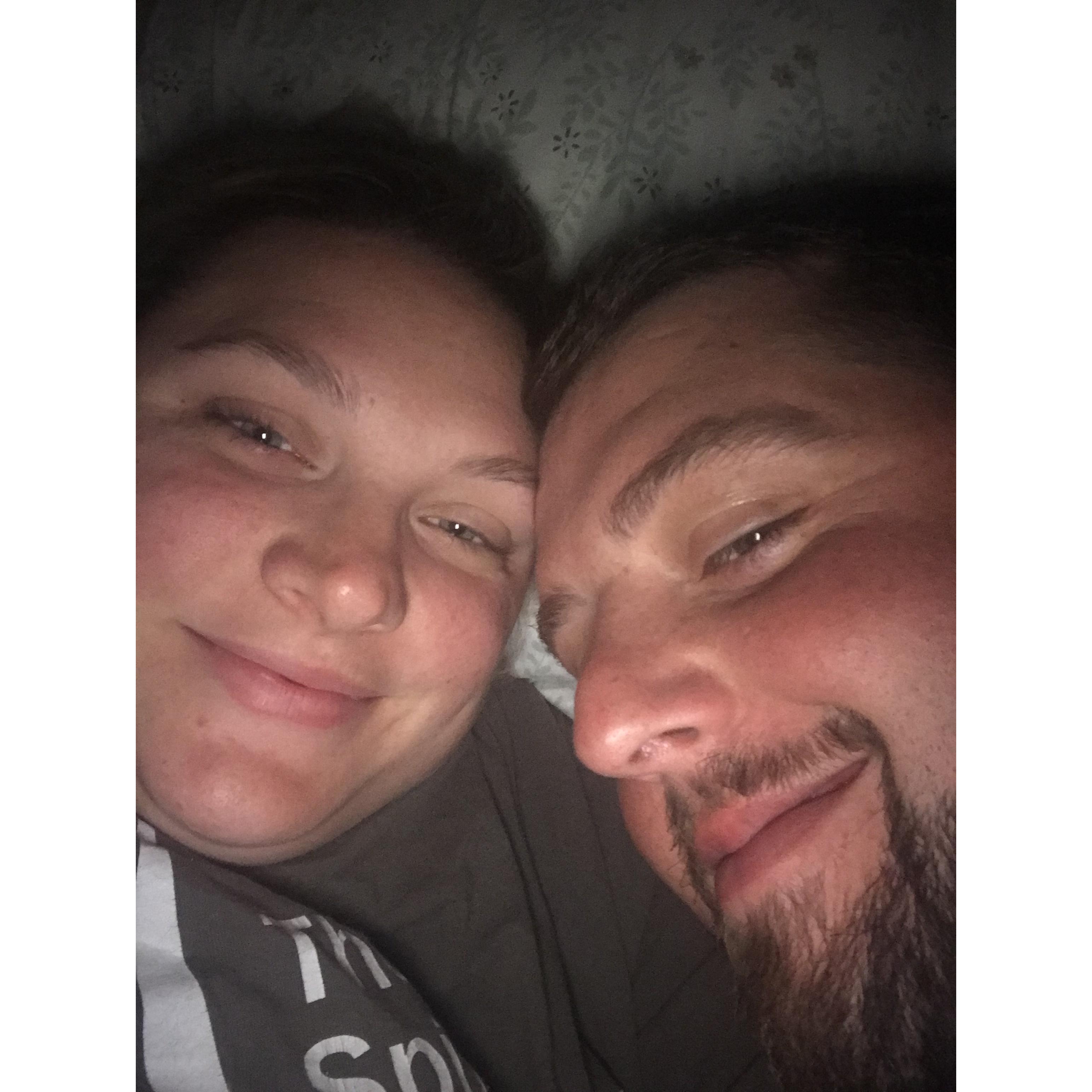 Officially boyfriend and girlfriend and just a week after we found out we were pregnant!
So happy 😀