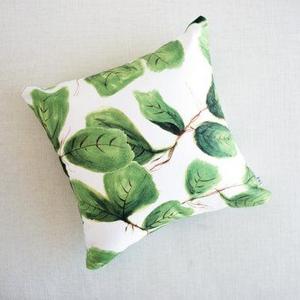 KhristianAHowell - FIG LIFE 18 x 18" pillow