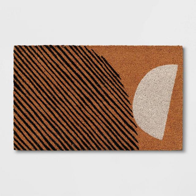 1'6" x 2'6" Outdoor Door Mat Black Lines/White Geo - Project 62™