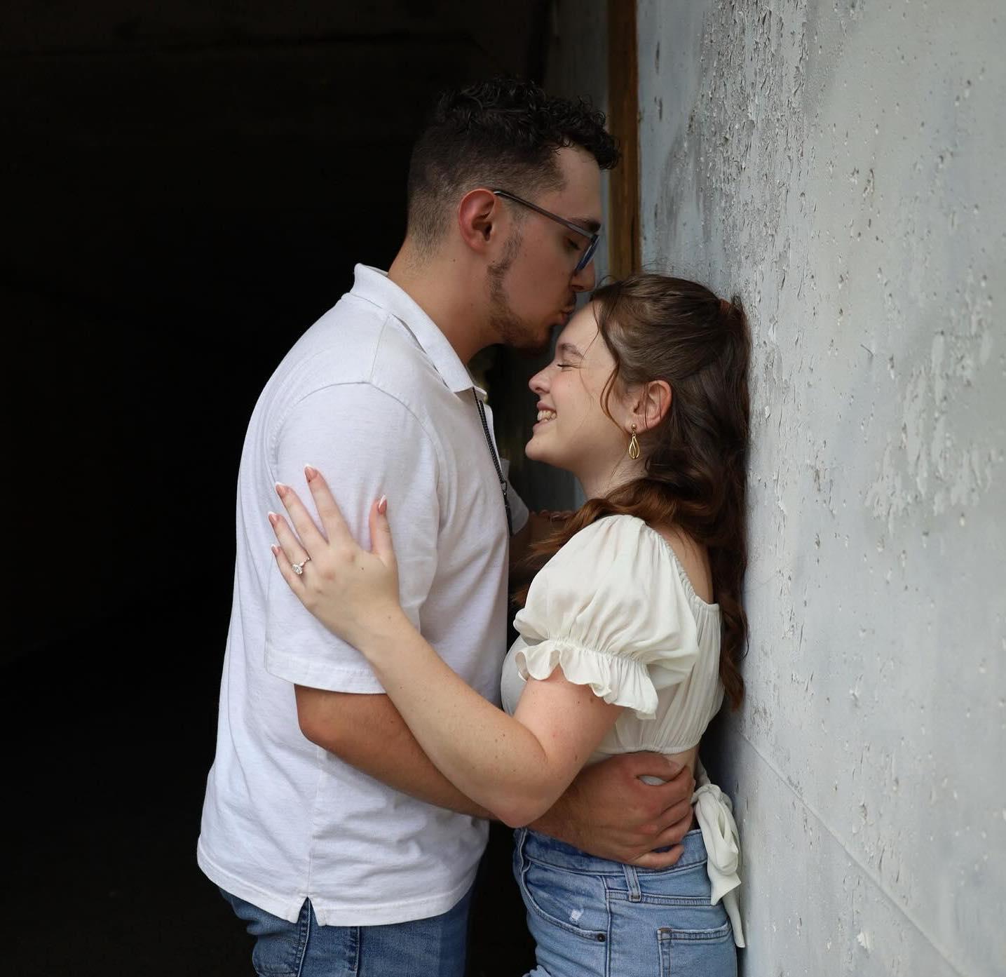 The Wedding Website of Leigh Epps and Aj Chastain
