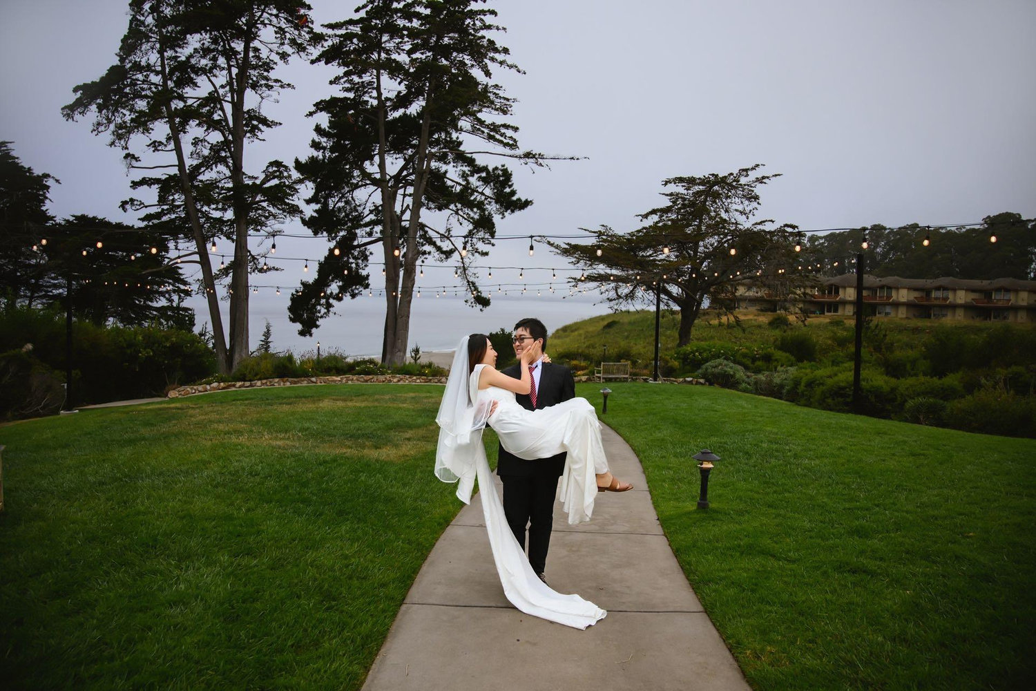 The Wedding Website of  游杰宇  ‎Jieyu You and 沈彤彤 Tongtong (Tanya) Shen