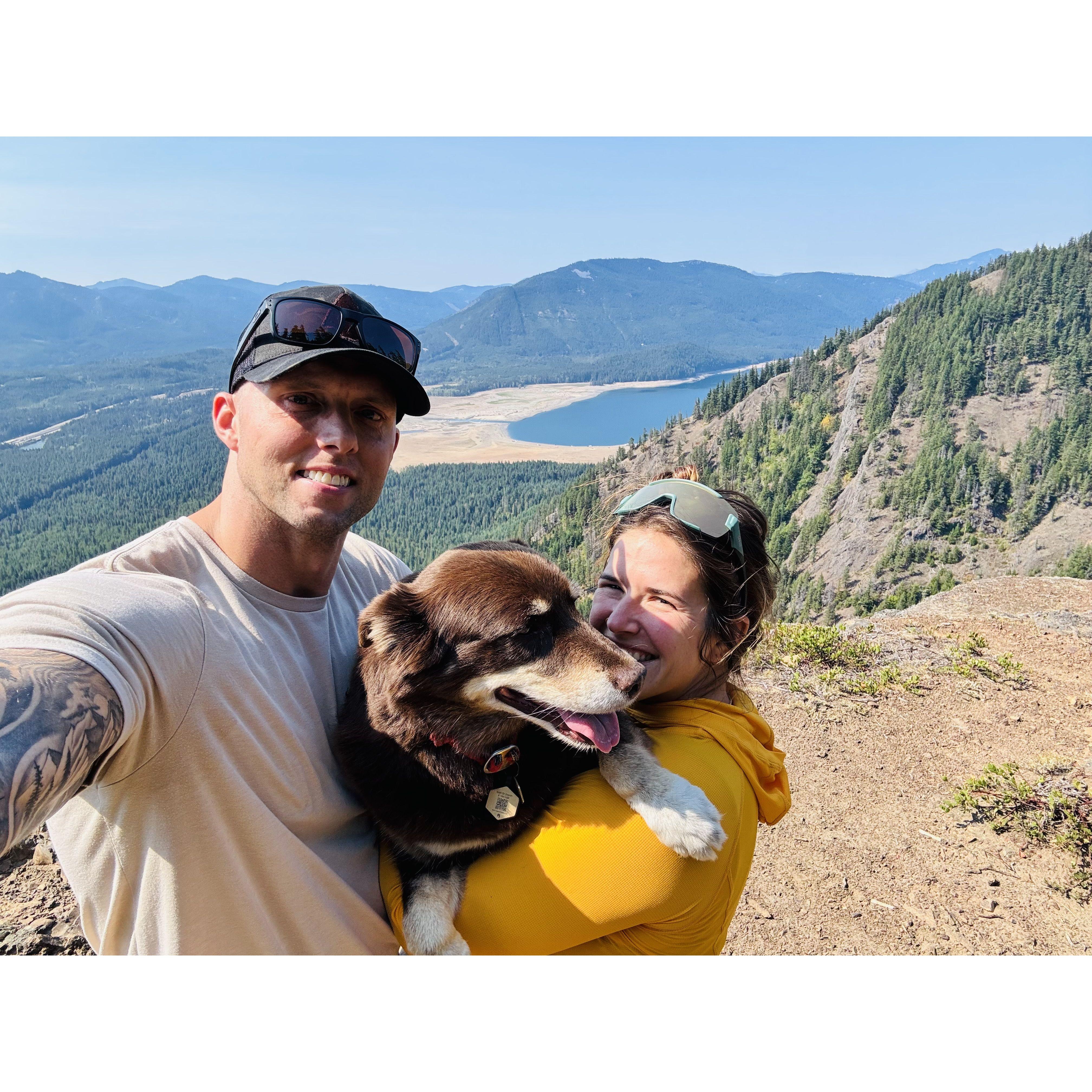 Hike at Lake Kachess