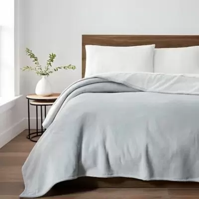 UGG® Avalon King Blanket in Oatmeal