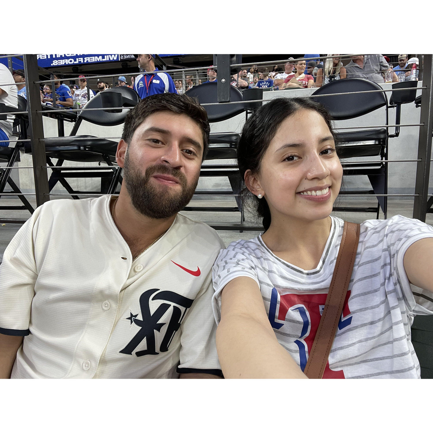 Our quality time spent at baseball games!
¡Nuestro tiempo de calidad pasado en los juegos de béisbol!