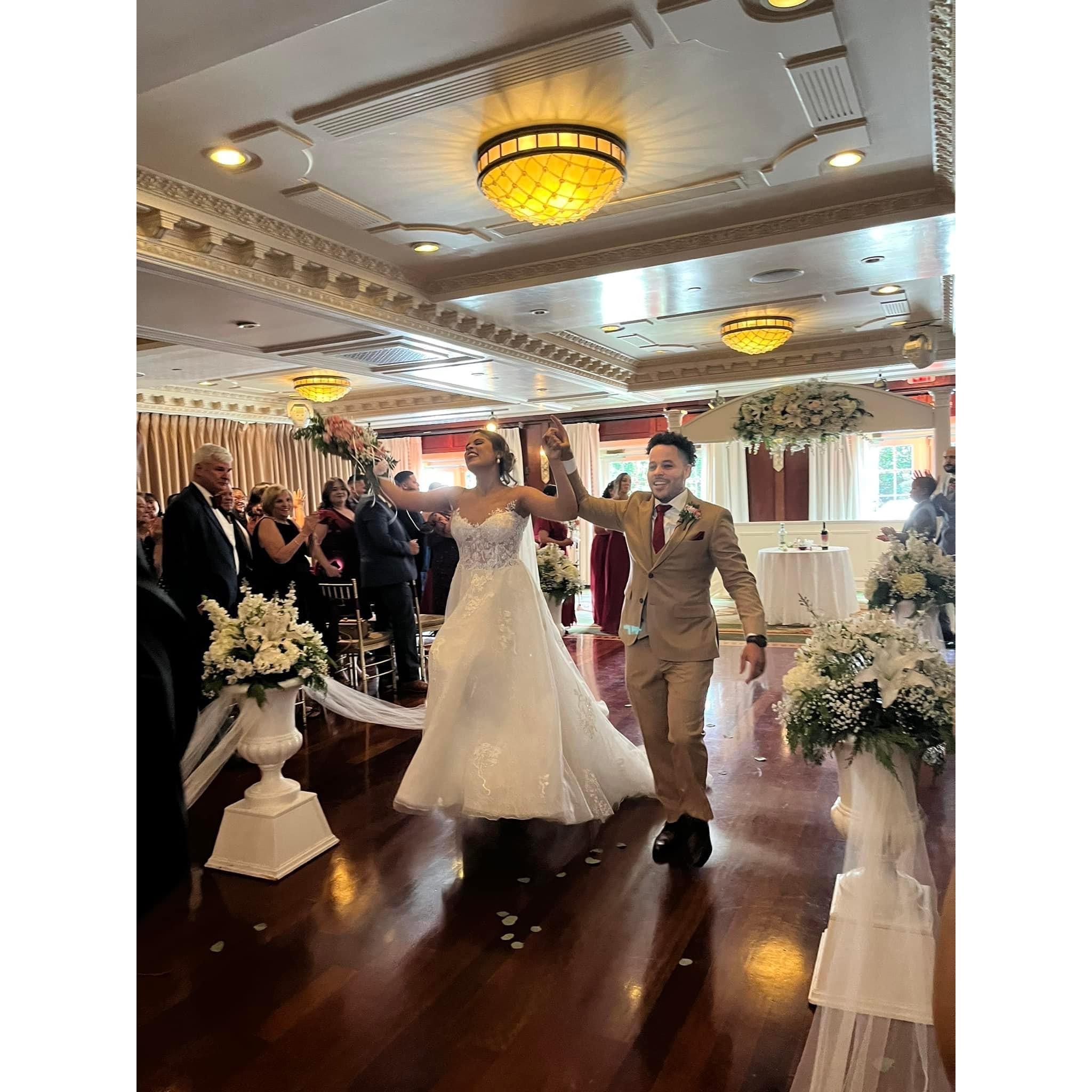 Mr. and Mrs Gonzalez Smith