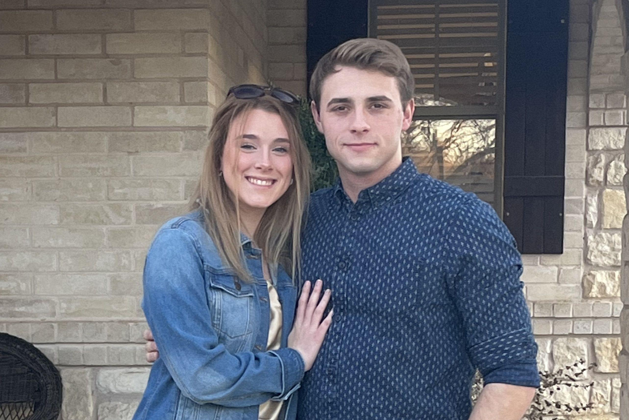 The Wedding Website of Lindsey Payne and Brady Andrews
