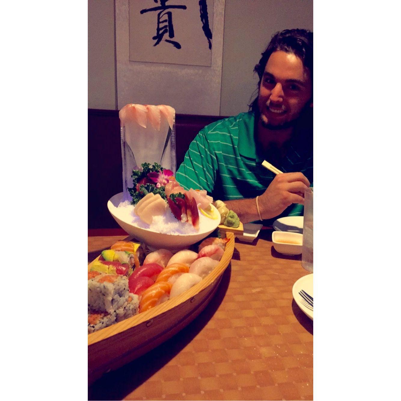Lindsay & Ben meet in spring 2015 on spring break with friends and immediately bond over a shared love of sushi and the Beatles. They start dating in fall.
