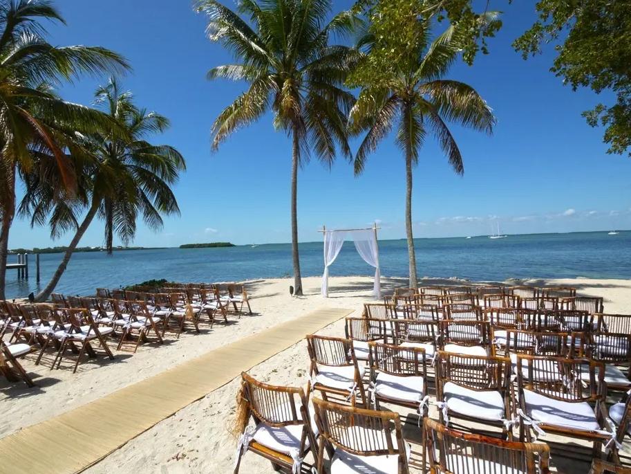 The Wedding Website of Jalane Bakuto and Broc Montbriand