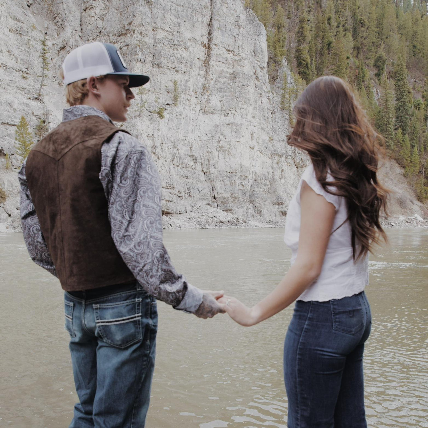 Engagement photos snake river