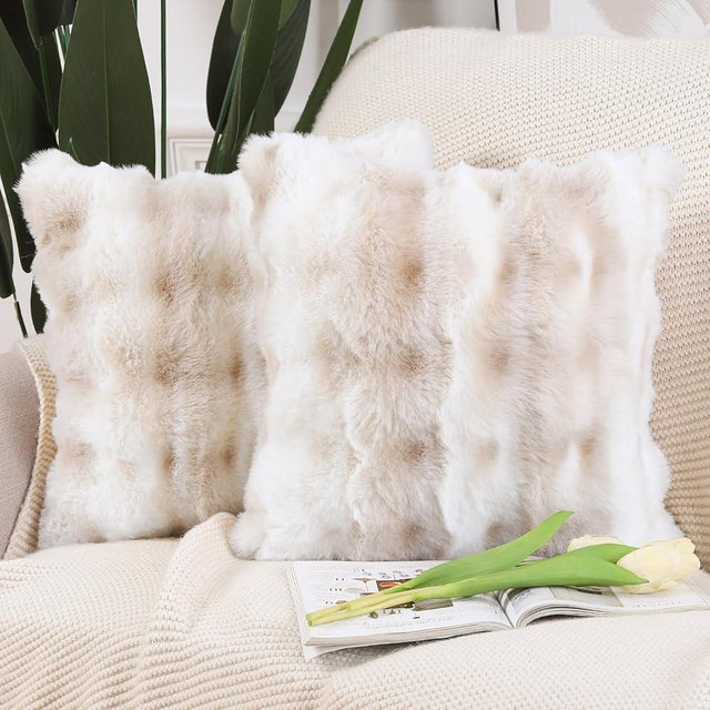MADIZZ Pack of 2 Thick Plush Wool Throw Pillow Covers 18x18 Inch White Beige Soft Decorative Cushion Cover for Sofa Bedroom Pillow Shell