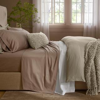 Signature Hemmed 4-Piece Organic Cotton Sheet Set