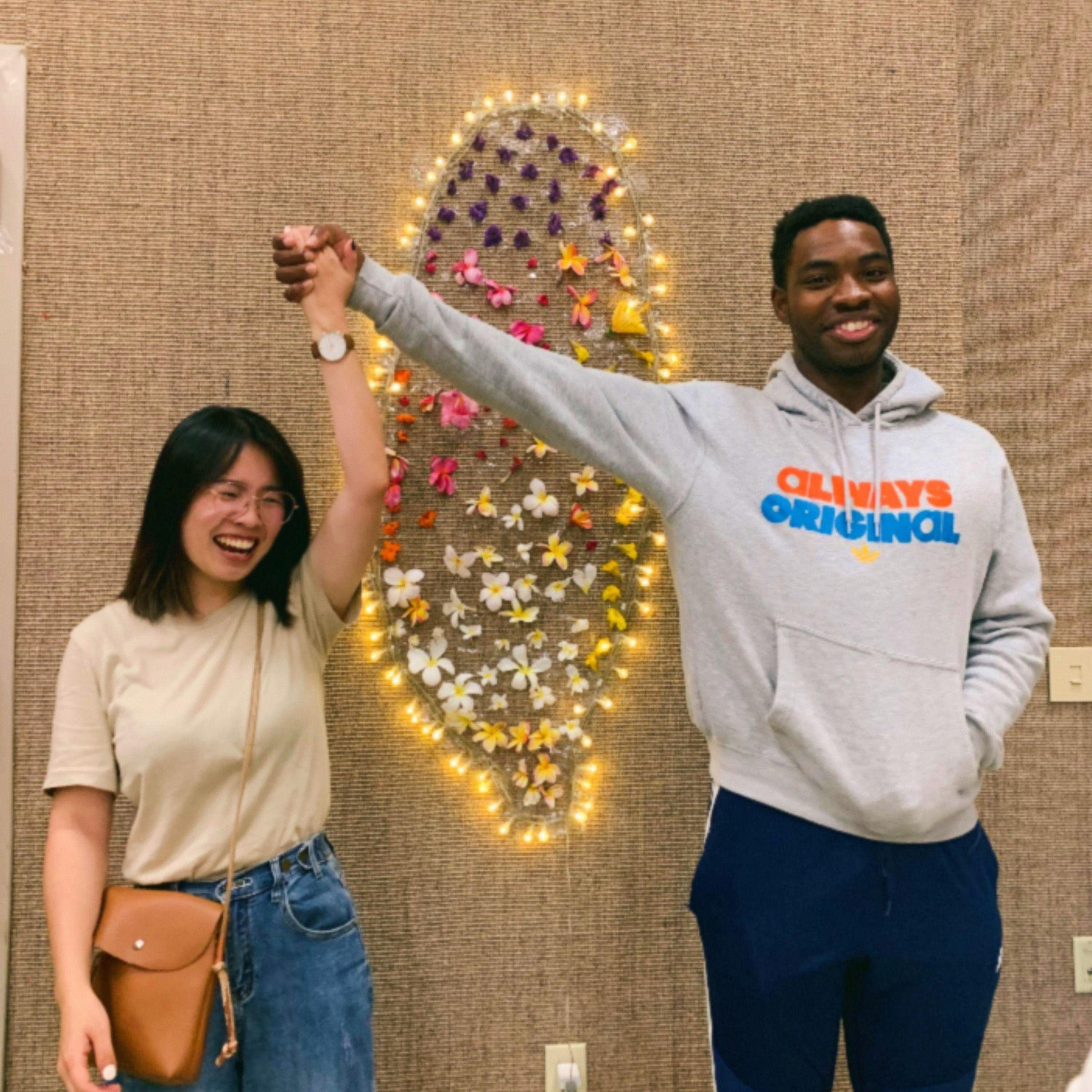 Ya Yun invited Jordan participated Taiwanese club event in college. (2022)